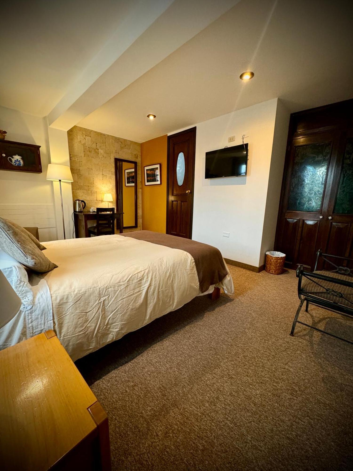 Guest house Churup