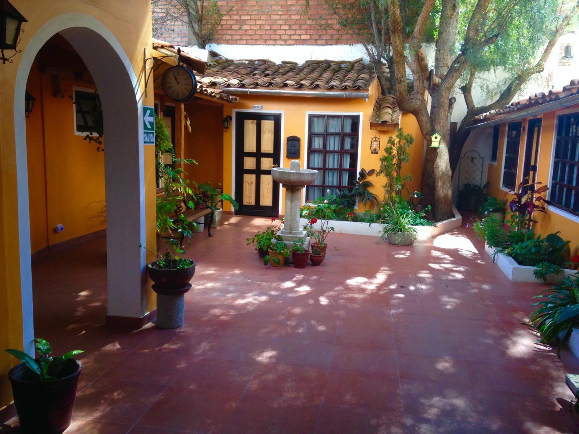 Guest house Churup